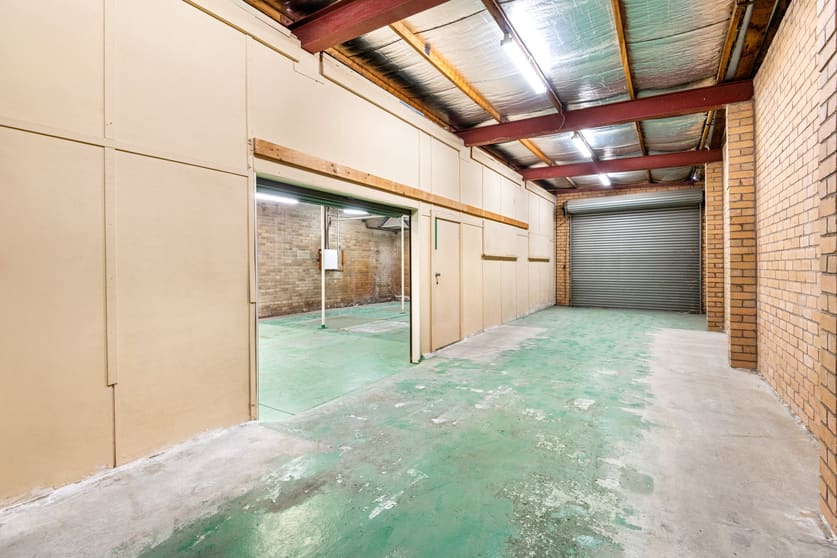 Click to view all images 2-4 Holmes Street North Geelong VIC 3215 - Image 3