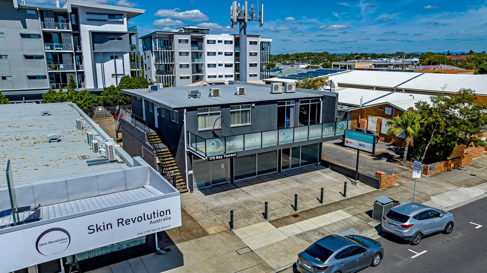 Click to view all images 2/175 Bay Terrace Wynnum QLD 4178 - Image 1