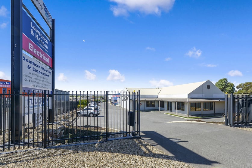 Click to view all images Unit 1A, 27 Seaford Road Seaford Meadows SA 5169 - Image 1