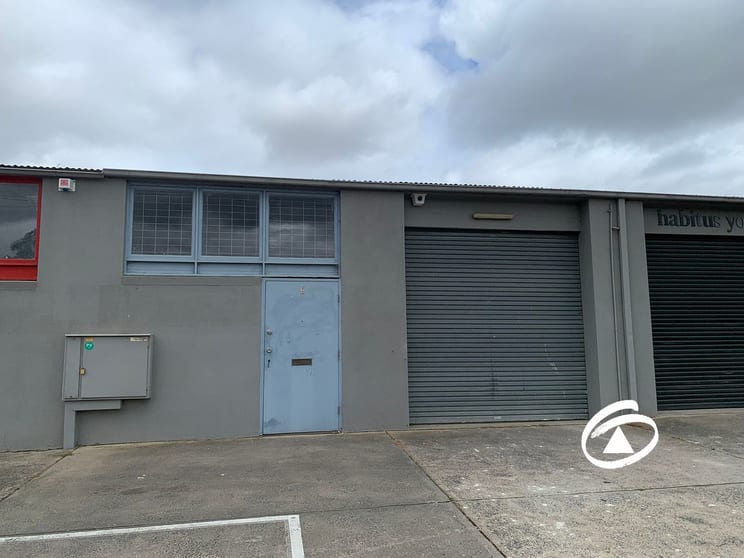 Click to view all images 6/1-5 Purton Road Pakenham VIC 3810 - Image 1