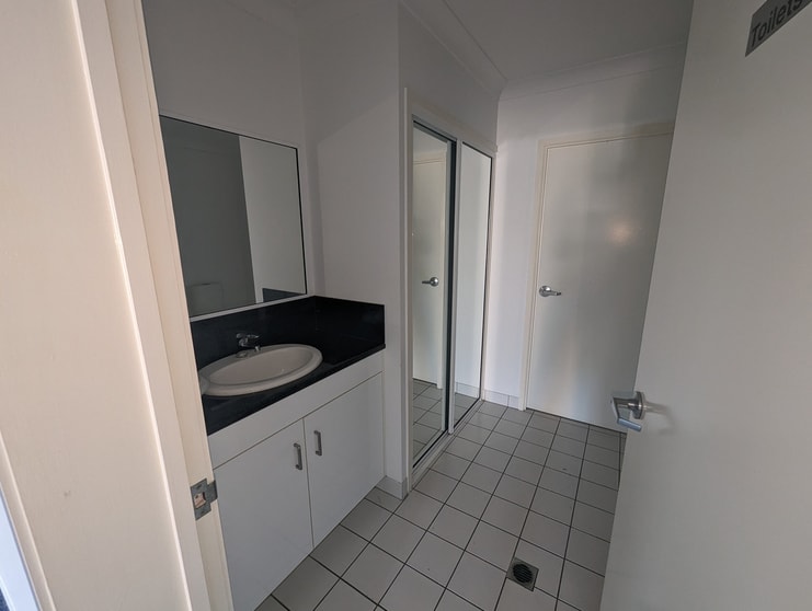 Click to view all images 2/56 Gorden Street Garbutt QLD 4814 - Image 3