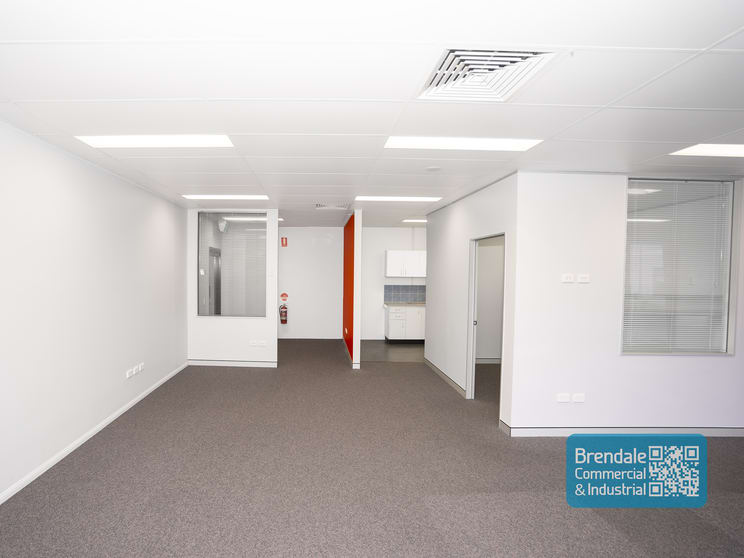 Click to view all images 5A&B/259 Leitchs Rd Brendale QLD 4500 - Image 2