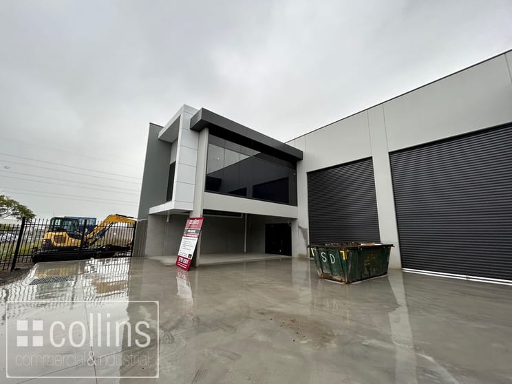 Click to view all images 1&2/118 Main Road Clayton South VIC 3169 - Image 2