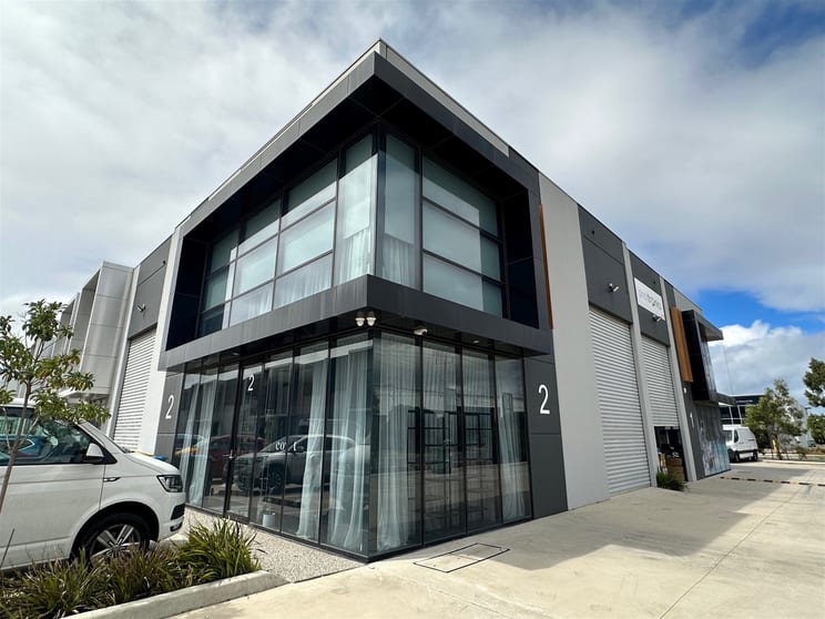 Click to view all images 2 Ginibi Drive Altona North VIC 3025 - Image 1