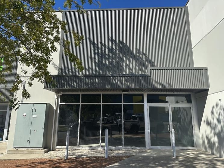 Click to view all images Unit 2/4 Pelle Street Mitchell ACT 2911 - Image 1