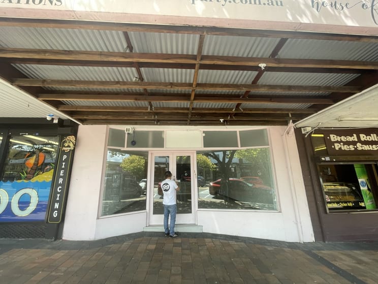 Click to view all images 142 Oak Road Kirrawee NSW 2232 - Image 1