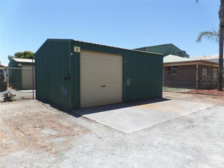 Click to view all images 2/5 Cunningham Drive West Kalgoorlie WA 6430 - Image 1