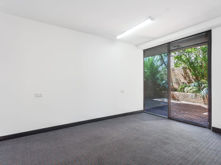 Click to view all images 9/6-8 Old Castle Hill Road Castle Hill NSW 2154 - Image 3