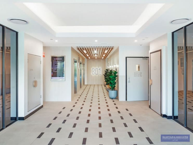 Click to view all images Milton QLD 4064 - Image 1