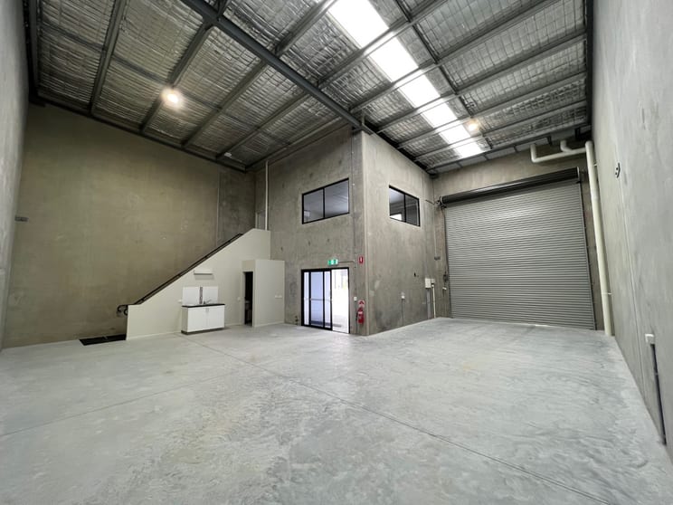 Click to view all images Unit 12/54 Quilton Place Crestmead QLD 4132 - Image 2