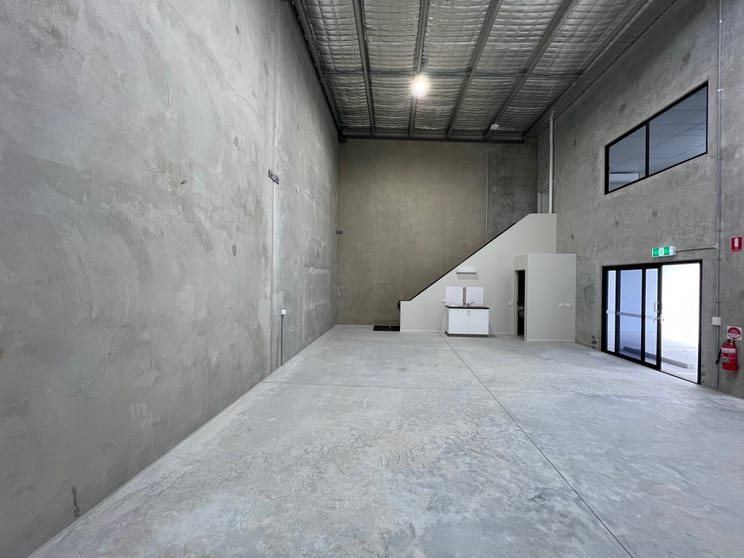 Click to view all images Unit 12/54 Quilton Place Crestmead QLD 4132 - Image 3
