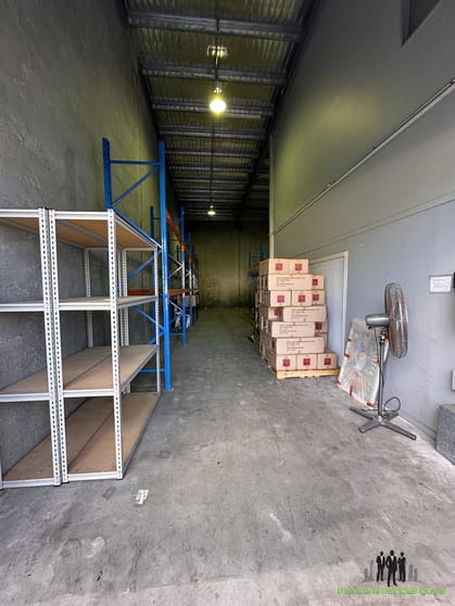 Click to view all images 2/191 Hedley Ave Hendra QLD 4011 - Image 2
