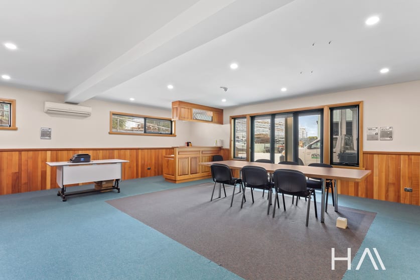 Click to view all images Part of/440 Hobart Road Youngtown TAS 7249 - Image 2