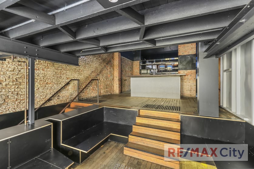 Click to view all images 48 Burnett Lane Brisbane City QLD 4000 - Image 3