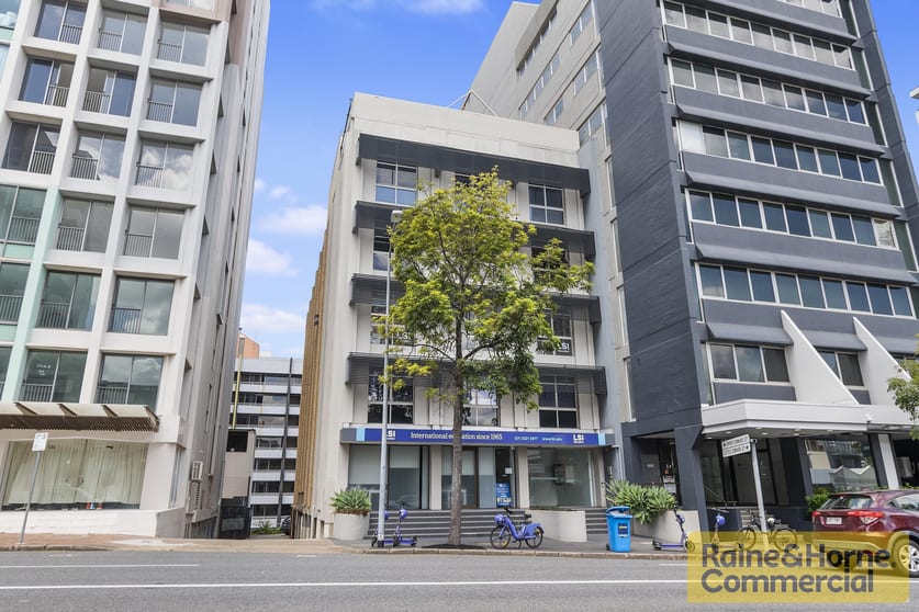 Click to view all images 4/133 Leichhardt Street Spring Hill QLD 4000 - Image 1