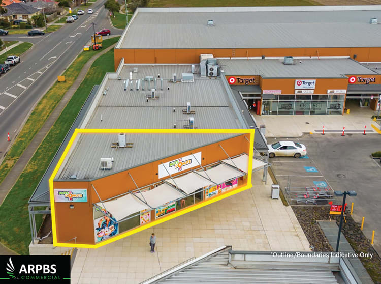Click to view all images 8/114-126 Evans Street Sunbury VIC 3429 - Image 1