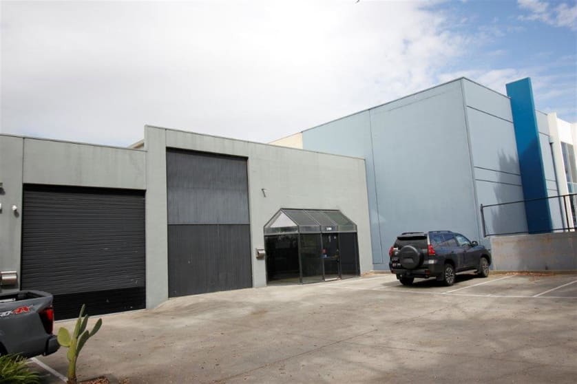 Click to view all images 1/109 Lewis Road Knoxfield VIC 3180 - Image 2