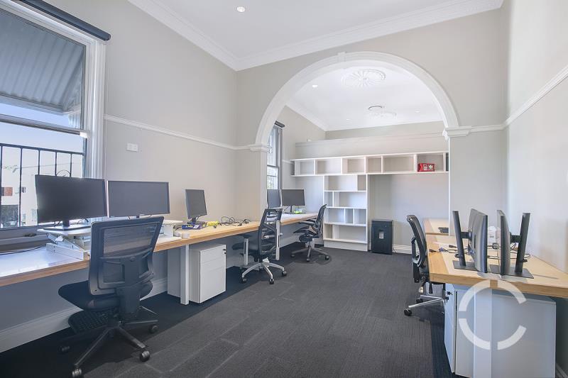 Click to view all images 76 Merthyr Road New Farm QLD 4005 - Image 3