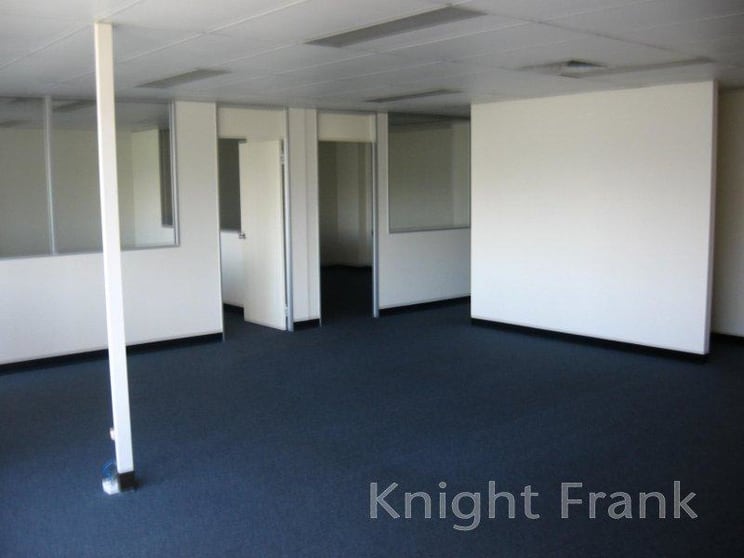Click to view all images Taringa QLD 4068 - Image 2