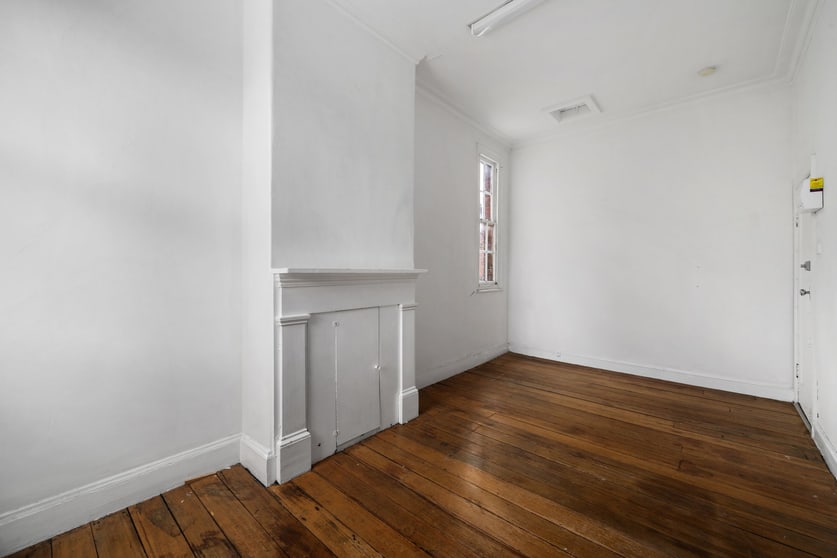Click to view all images 2/35 Toorak Road South Yarra VIC 3141 - Image 3