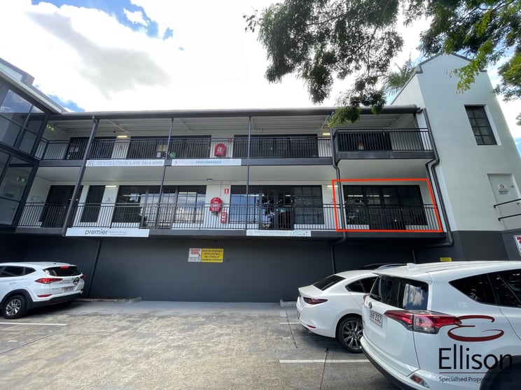 Click to view all images 8/6 Vanessa Boulevard Springwood QLD 4127 - Image 1