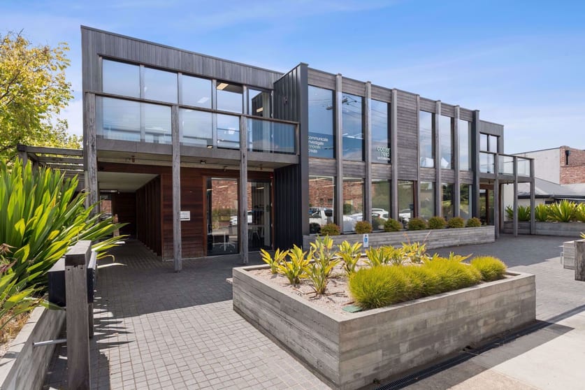 Click to view all images Suite 4 / 18-20 Riversdale Road Newtown VIC 3220 - Image 2
