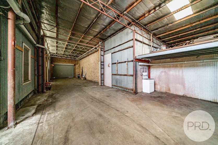 Click to view all images 346 Edward Street Wagga Wagga NSW 2650 - Image 3