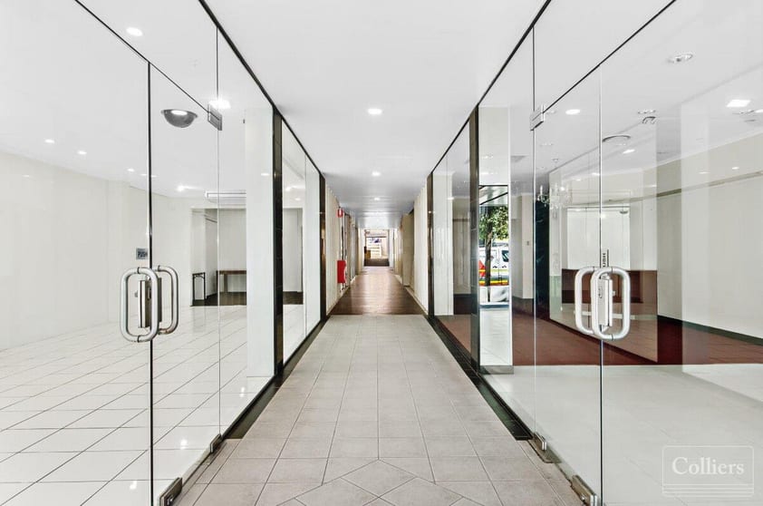 Click to view all images 261-263 Flinders Street Townsville City QLD 4810 - Image 2