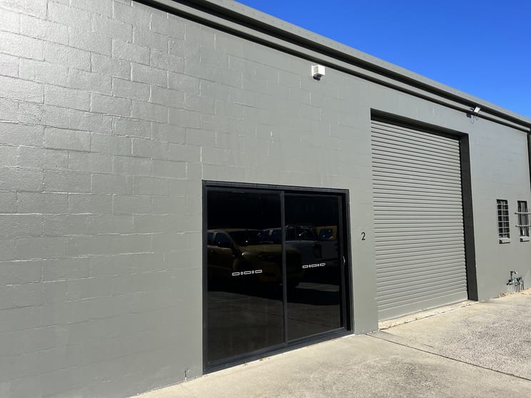 Click to view all images 2/3 Acacia Street Byron Bay NSW 2481 - Image 3