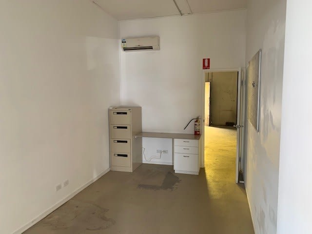 Click to view all images Shop 3/114 Sydney Street Mackay QLD 4740 - Image 3
