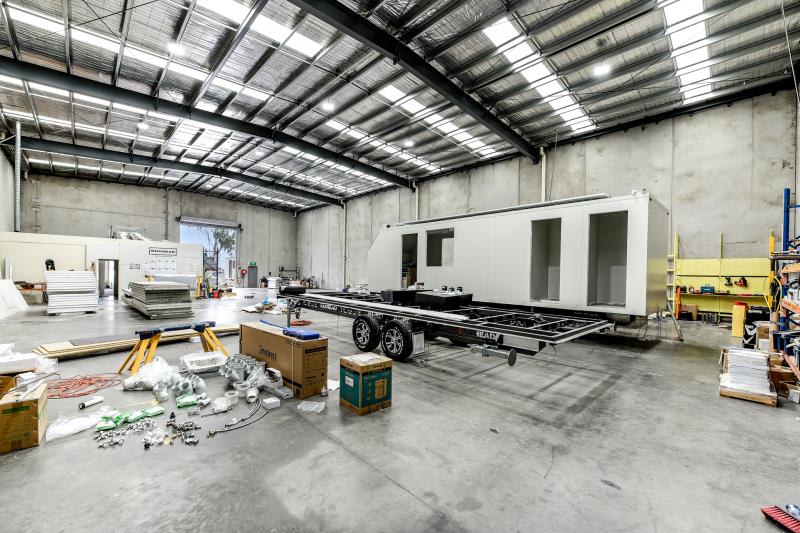 Click to view all images 28 Commercial Drive Lynbrook VIC 3975 - Image 3