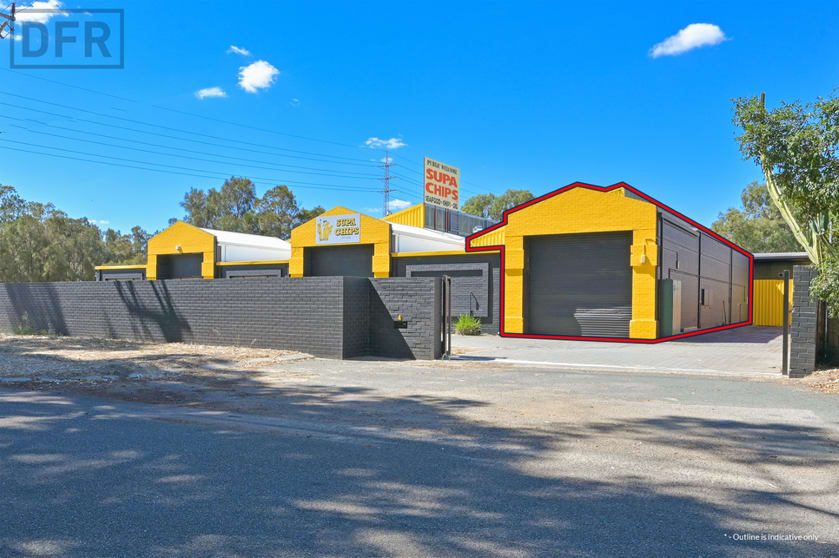 Click to view all images 1/4 Salpietro Street Bibra Lake WA 6163 - Image 3