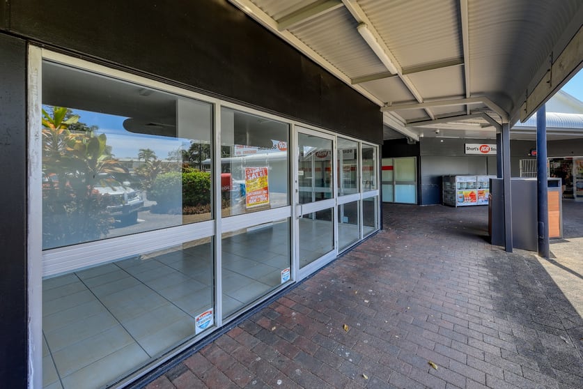 Click to view all images 11/6-8 Charlotte Close Woree QLD 4868 - Image 3
