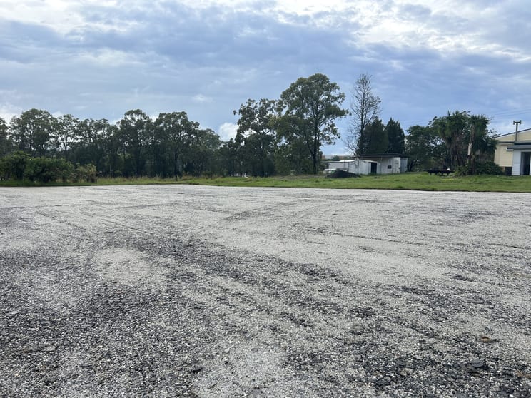 Click to view all images 12 Hillside Drive Stapylton QLD 4207 - Image 3