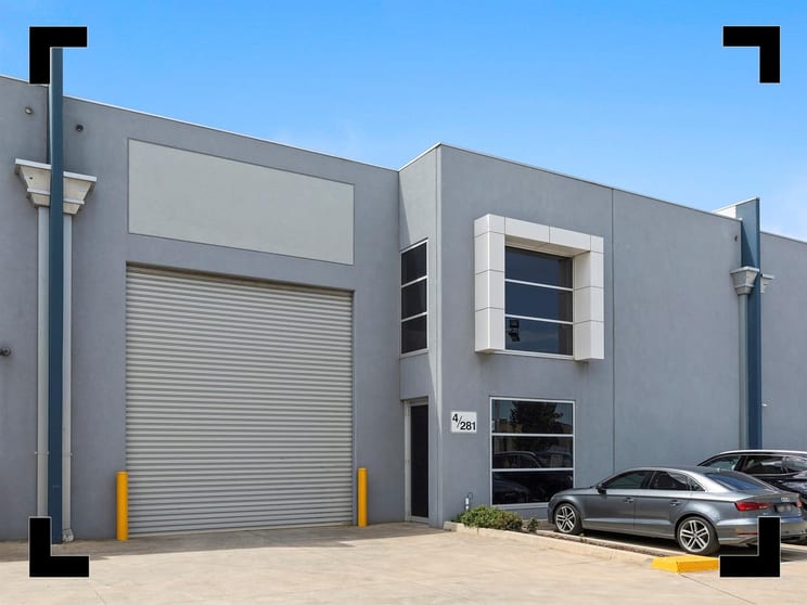 Click to view all images 4/281 Foleys Road Deer Park VIC 3023 - Image 1