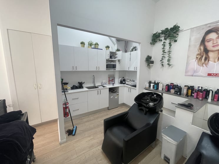 Click to view all images SHOP 1/529 Old South Head Rd Rose Bay NSW 2029 - Image 3