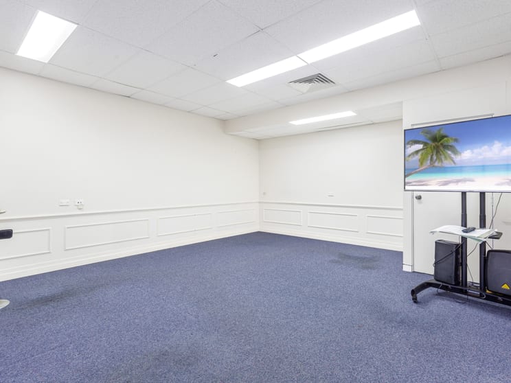 Click to view all images 21/10 Gladstone Road Castle Hill NSW 2154 - Image 3