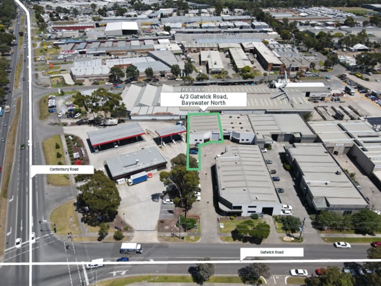 Click to view all images 4/3 Gatwick Road Bayswater North VIC 3153 - Image 2