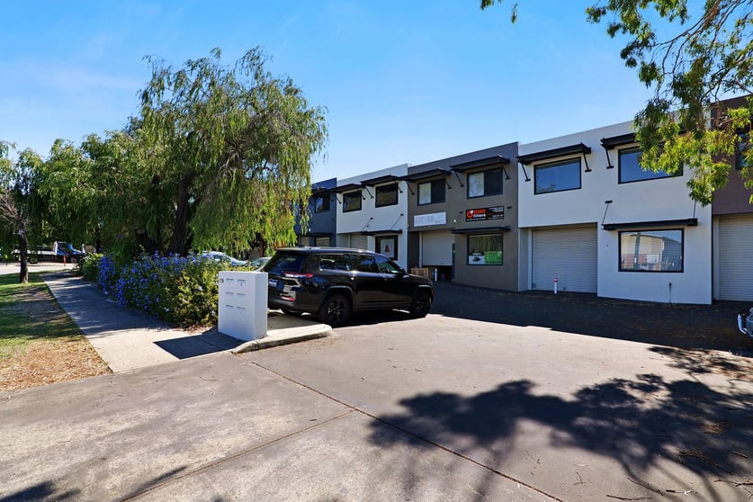 Click to view all images Unit 3/178 Planet Street Carlisle WA 6101 - Image 1