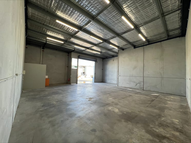 Click to view all images 24/410 Pittwater Road North Manly NSW 2100 - Image 3