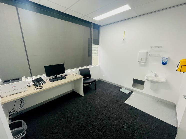 Click to view all images Rooms 2-6/140 Burwood Highway Burwood VIC 3125 - Image 2