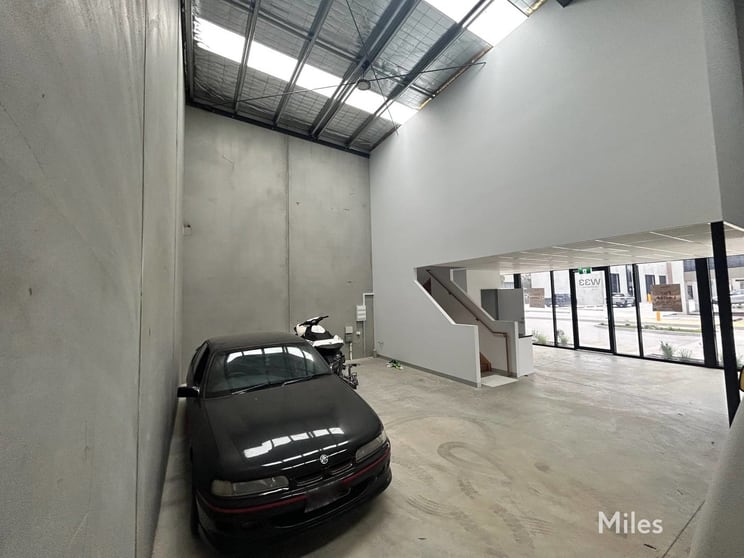 Click to view all images 33/52 Sheehan Road Heidelberg West VIC 3081 - Image 3