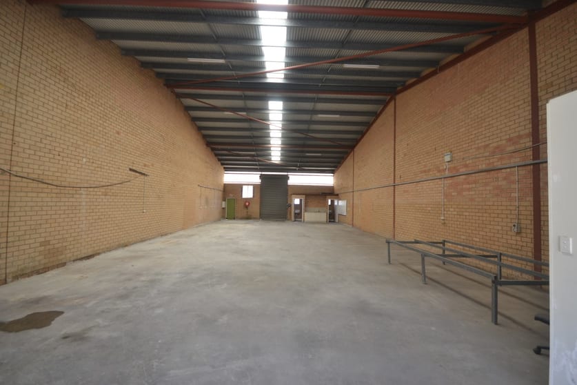 Click to view all images 2/15 Ryelane Street Maddington WA 6109 - Image 3