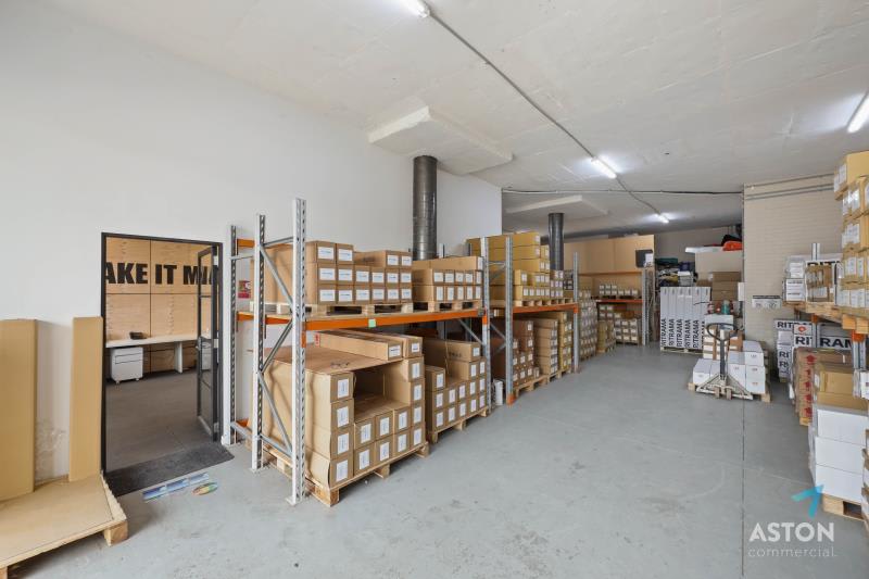 Click to view all images Factory 2/27 William Street Balaclava VIC 3183 - Image 3