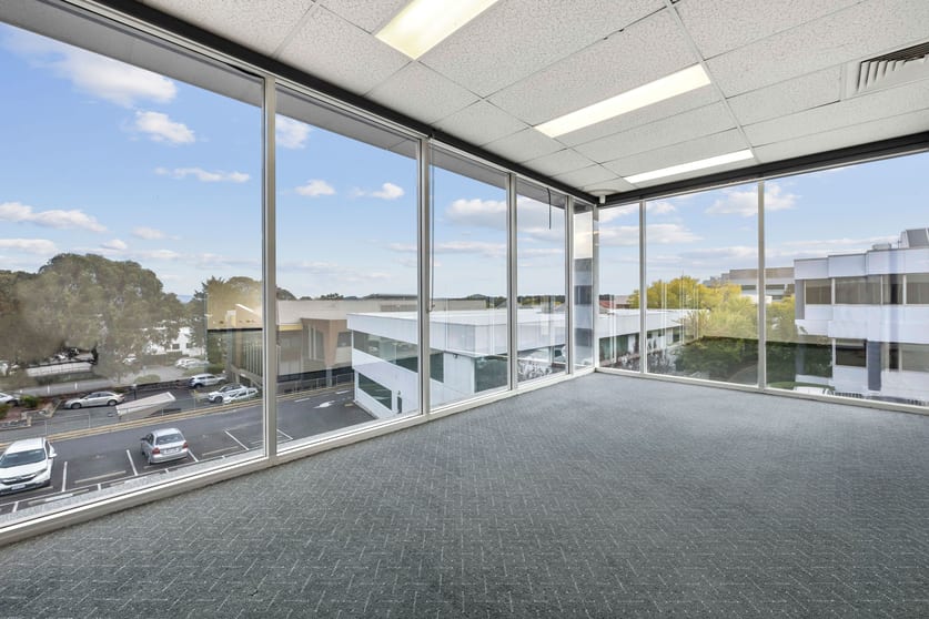 Click to view all images 3/22 Napier Close Deakin ACT 2600 - Image 3