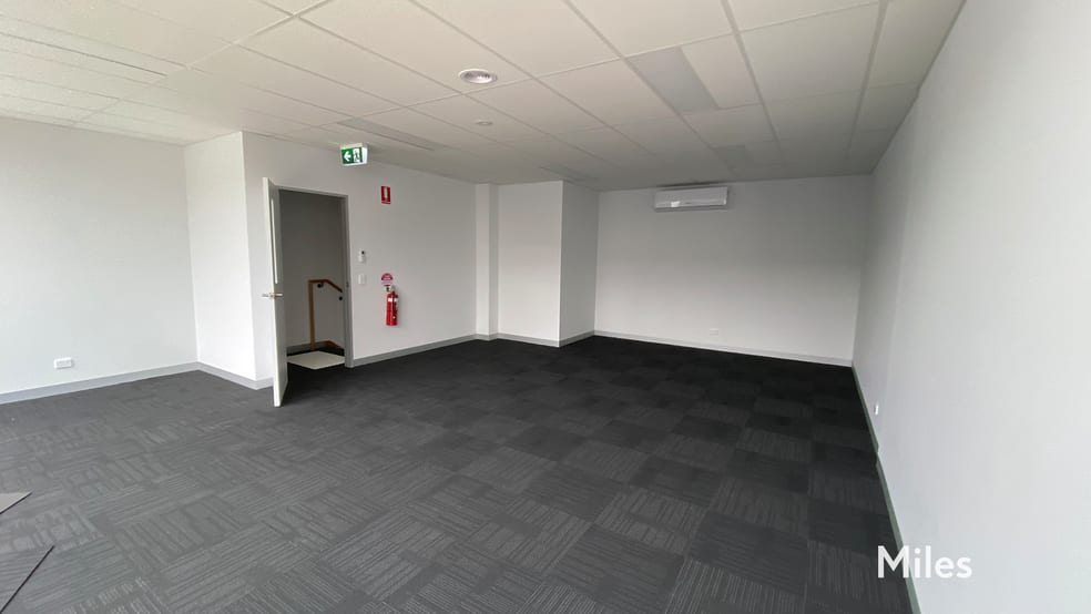 Click to view all images 6/52 Sheehan Road Heidelberg West VIC 3081 - Image 3