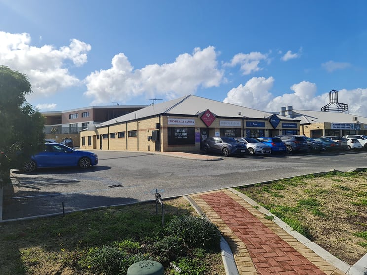 Click to view all images 3B/23 Edinburgh Avenue Kinross WA 6028 - Image 2