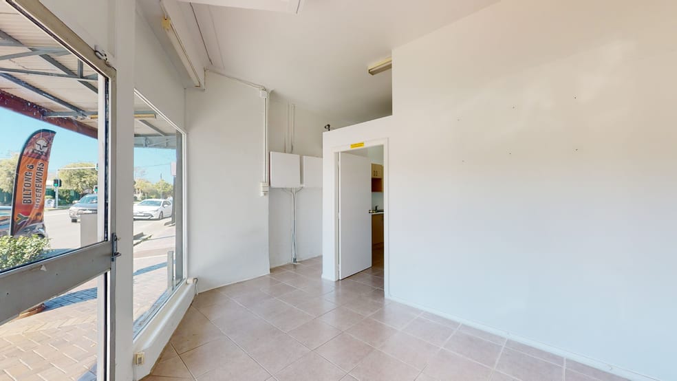 Click to view all images 408 Maitland Road Mayfield NSW 2304 - Image 2