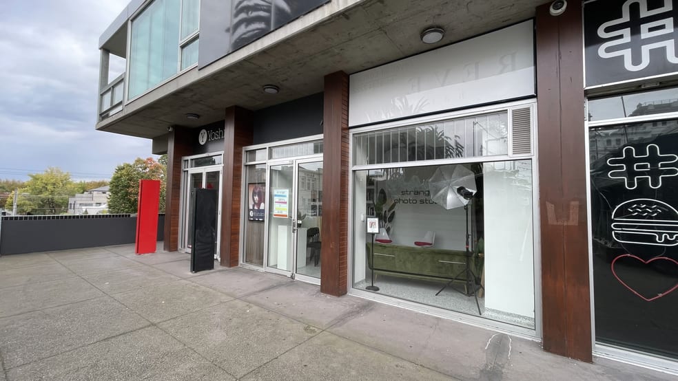 Click to view all images 11B/60 Fitzroy Street St Kilda VIC 3182 - Image 1