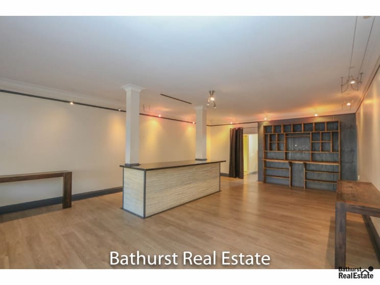 Click to view all images 181 George Street Bathurst NSW 2795 - Image 1